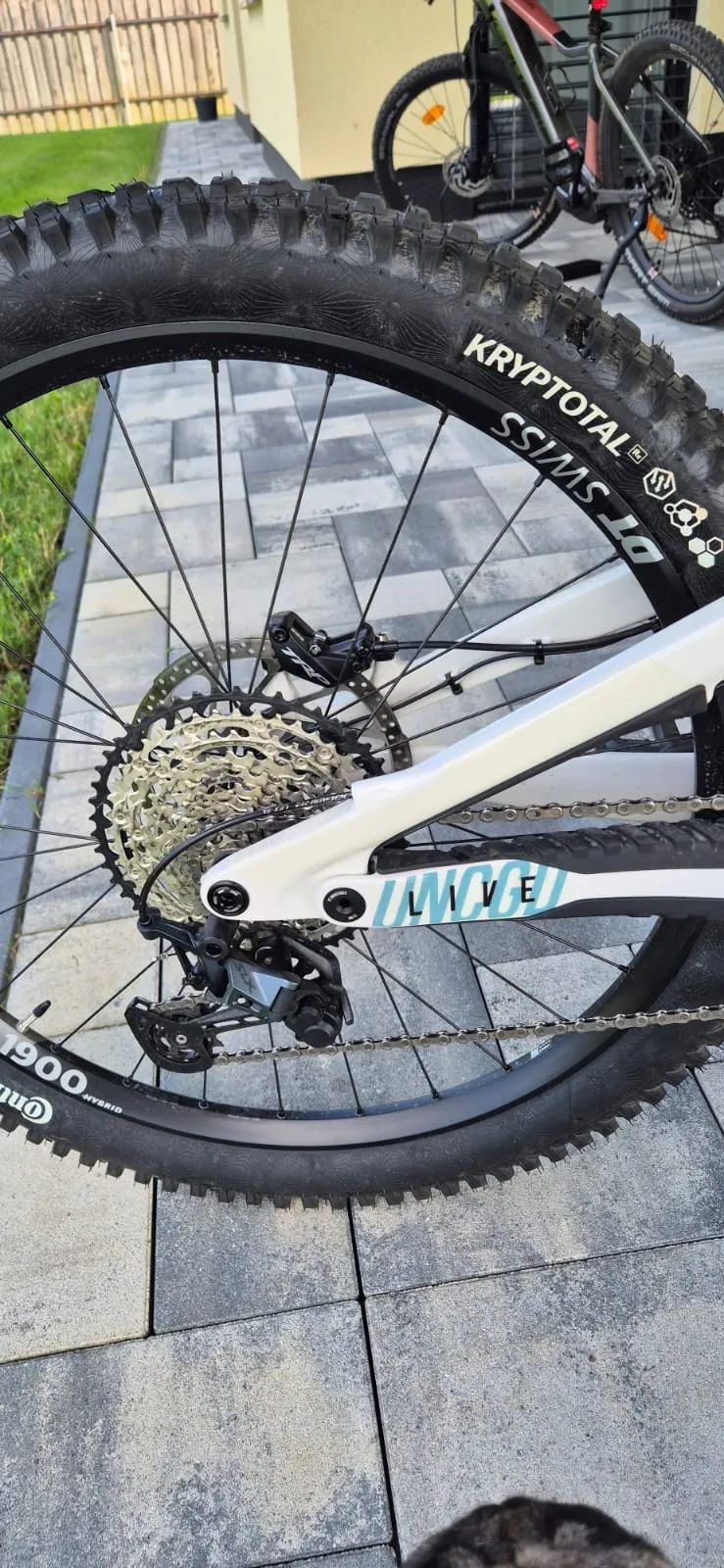 Elektrokolo enduro YT Decoy Core 3
