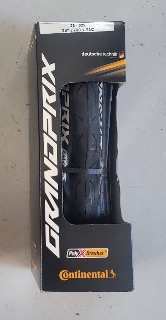 Continental GP + Maxxis Highroller 27,5x2,3 + sedlovou objímku + pumpičky na vidlice + Force krytky