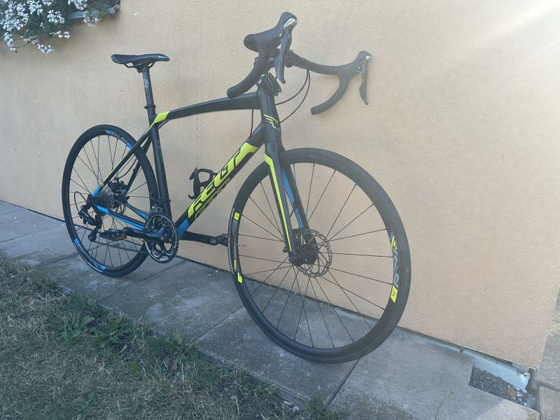 Felt Z75 disk v super stavu