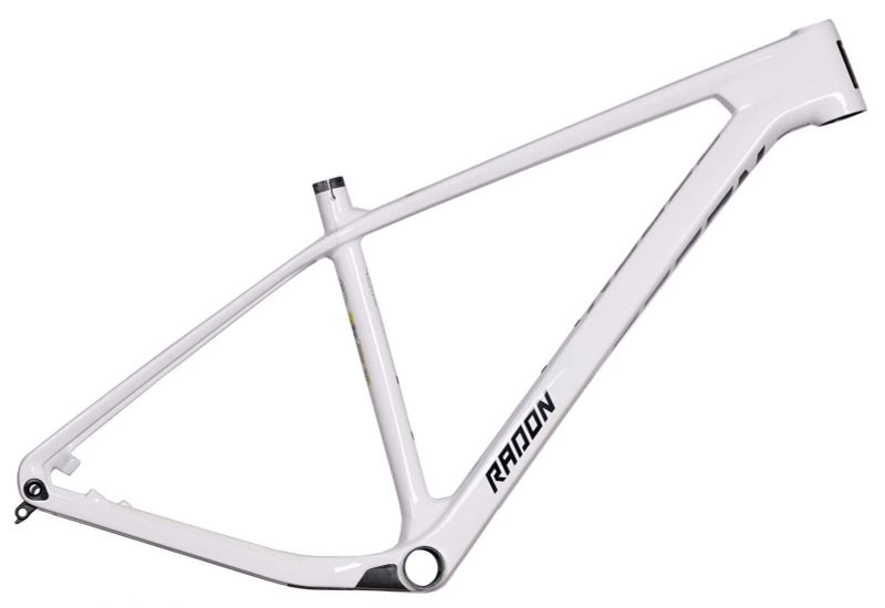 Nový karbonový rám Radon Jealous CF 29er / boost osa 12x148mm / velikost L a XL / vnitřní vedení bow