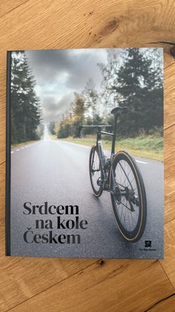 kniha SRDCE NA KOLO ČESKEM