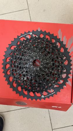 Kazeta Sram ,sundana z noveho kola, najeto 300 km, prechod na shimano
