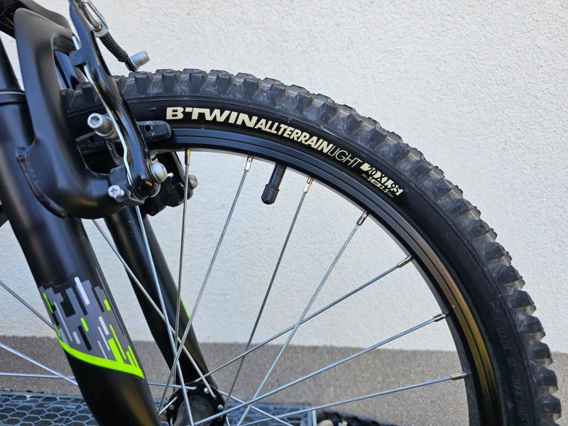 Prodám dětské 20" kolo Btwin Rockrider ST500 