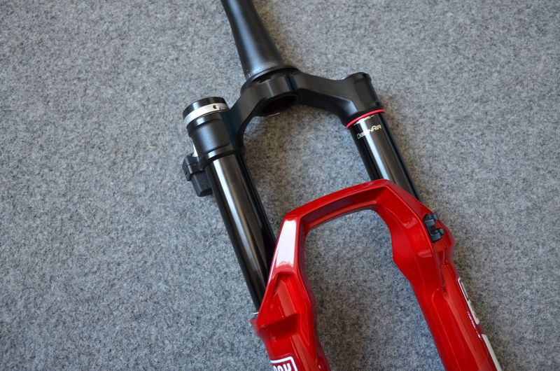 Rock Shox SID Ultimate 120mm Flight Attendant Electric Red