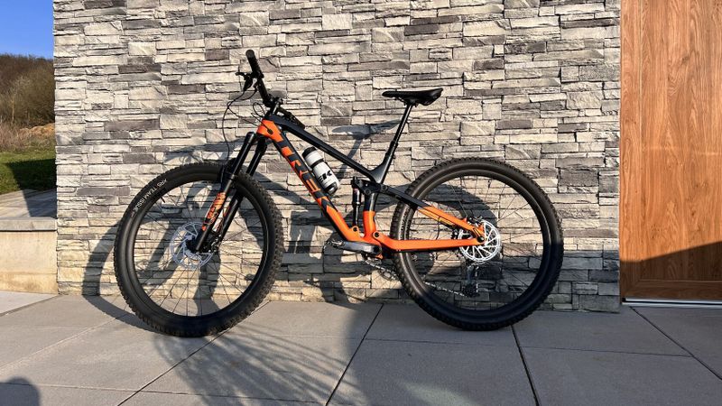Trek Fuel EX 9.8 GX celokarbon M/L