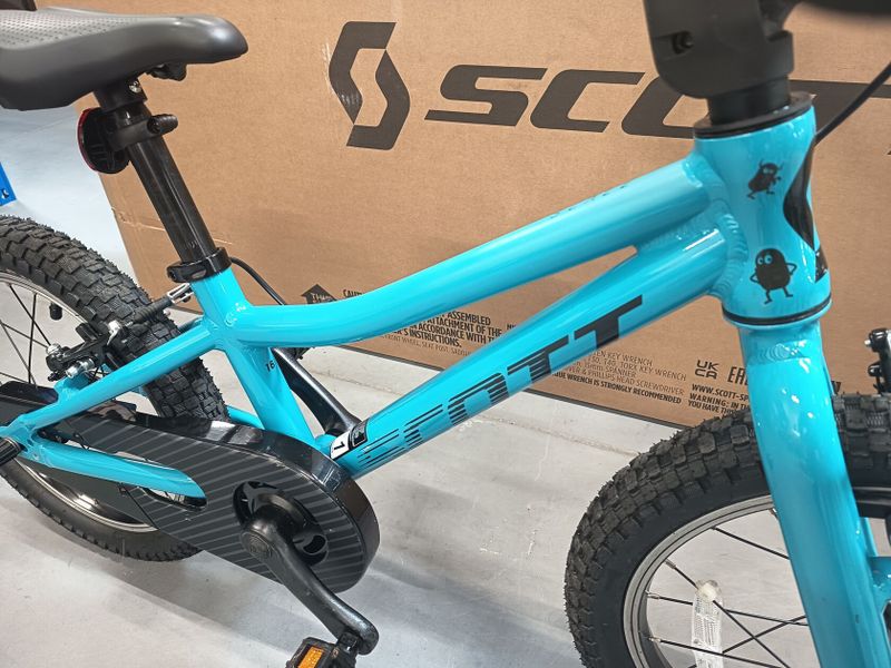 SCOTT Scale 16“