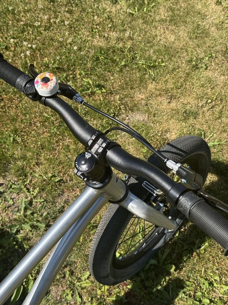 Prodám dětské kolo Early Rider Belter 16