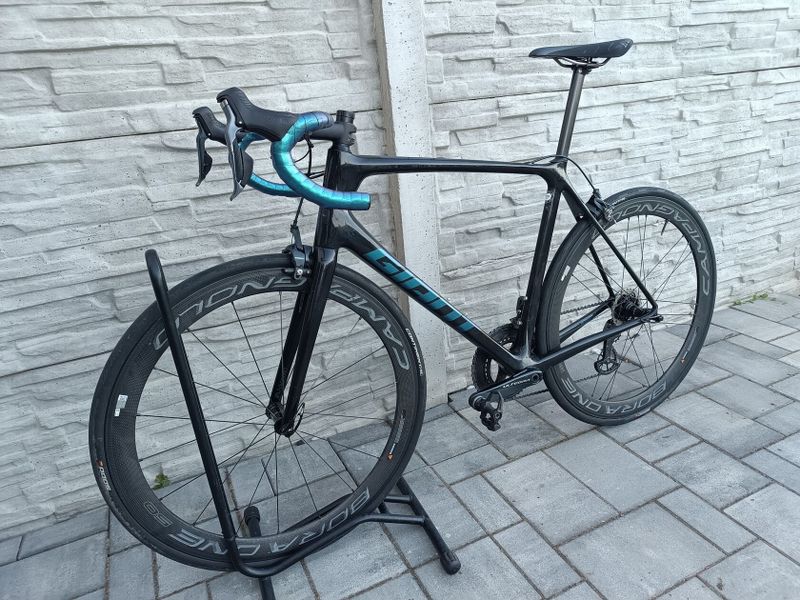 Giant tcr advanced pro Di2 - campagnolo Bora 