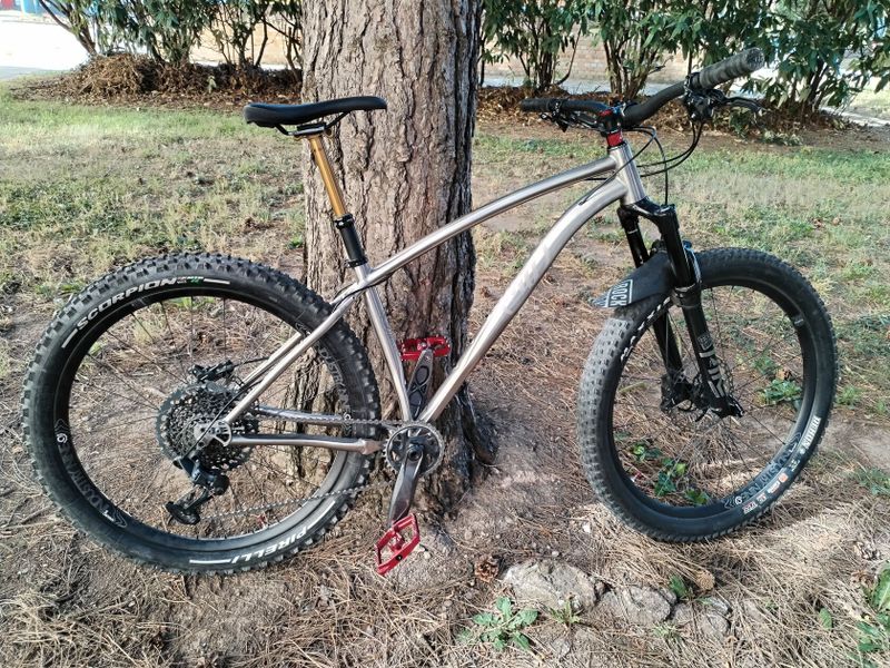 Titanové horské kolo Why Cycles S7 v.2, velikost M (17-18)