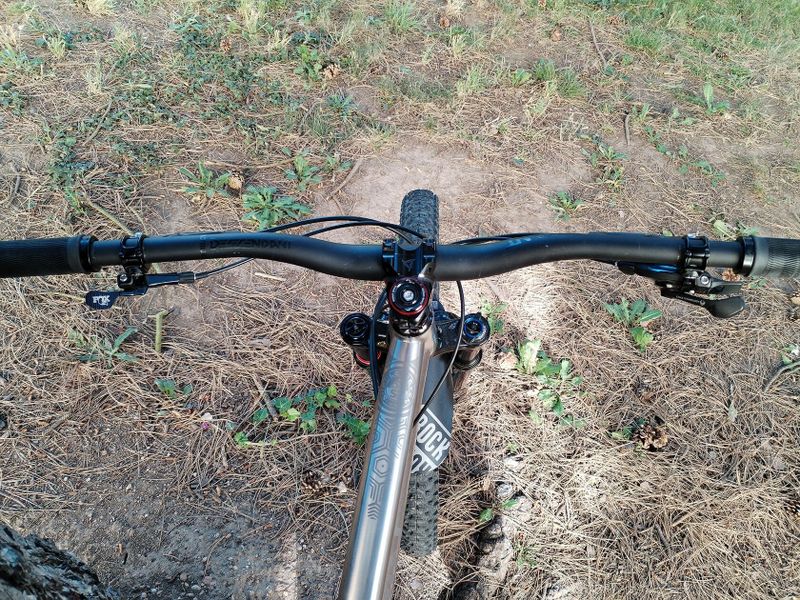 Titanové horské kolo Why Cycles S7 v.2, velikost M (17-18)
