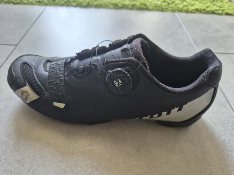 SCOTT MTB tretry vel. 42