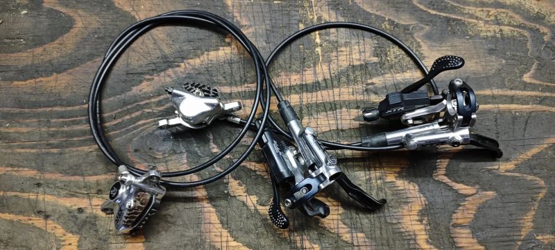 brzdy a řazení XTR M985