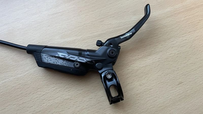Sram Code R s kotouči velikosti 180 a 200