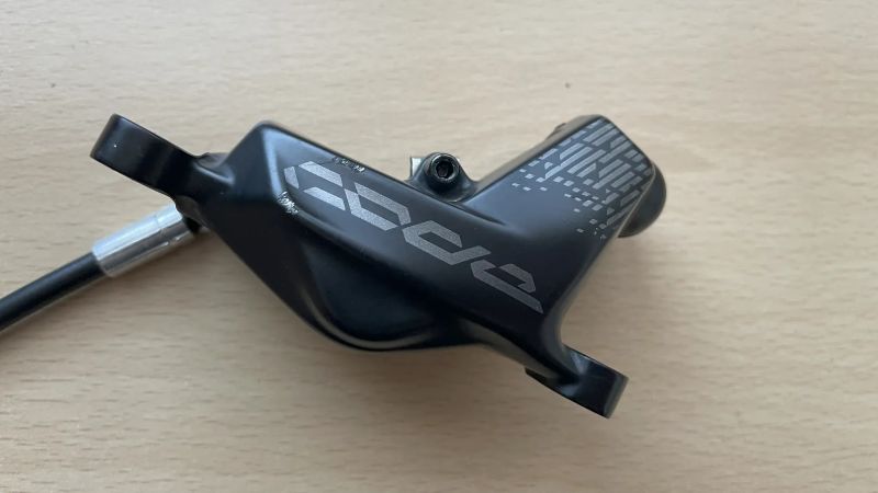 Sram Code R s kotouči velikosti 180 a 200