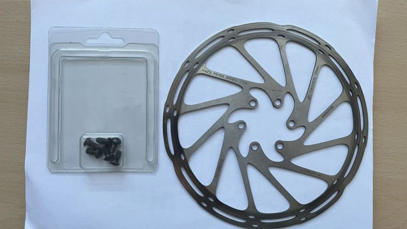 Sram Code R s kotouči velikosti 180 a 200
