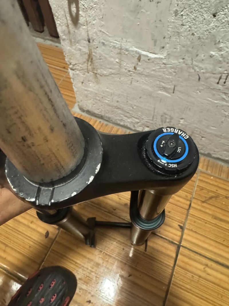 Rock shox lyrik rc2