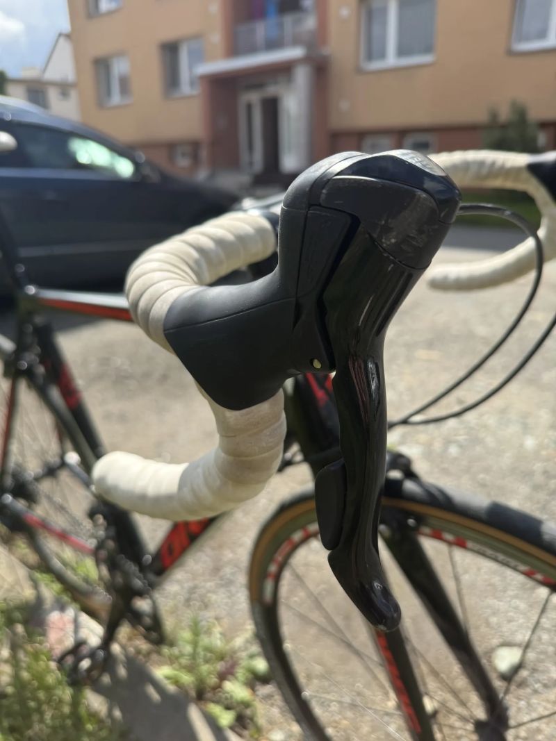 Silniční kolo DRAG