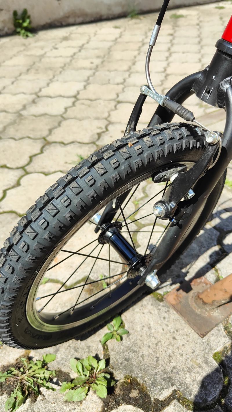 KUBIKES - dětské kolo 16S MTB červená
