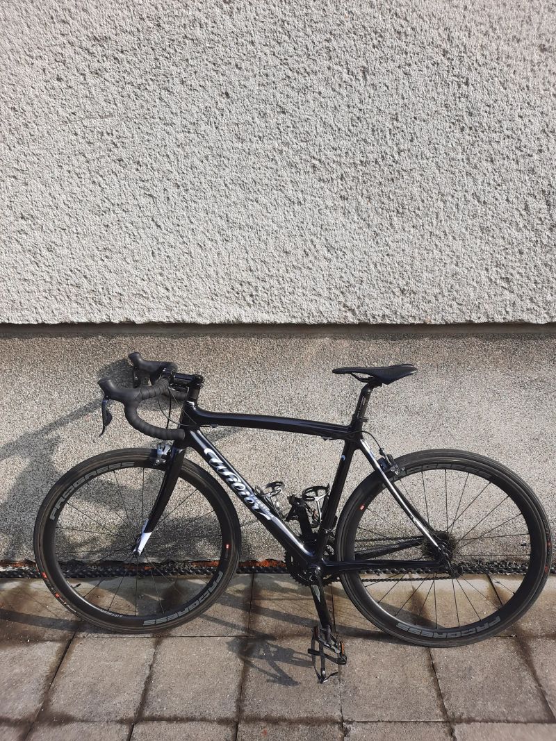 Karbonové kolo na elektrickém řazení Shimano Ultegra
