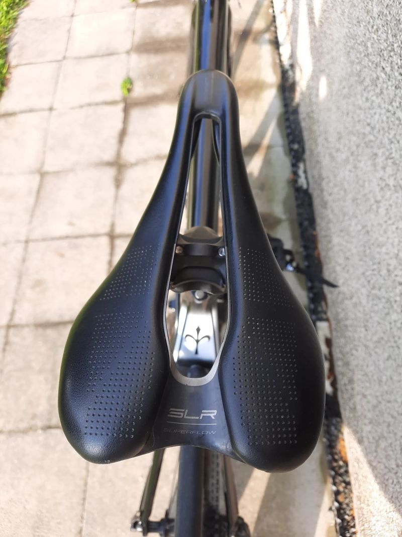 Karbonové kolo na elektrickém řazení Shimano Ultegra