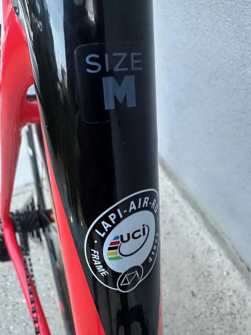LAPIERRE AIRCODE SL 600 MC FDJ – karbonová raketa na silnici velikost M (175-182cm)