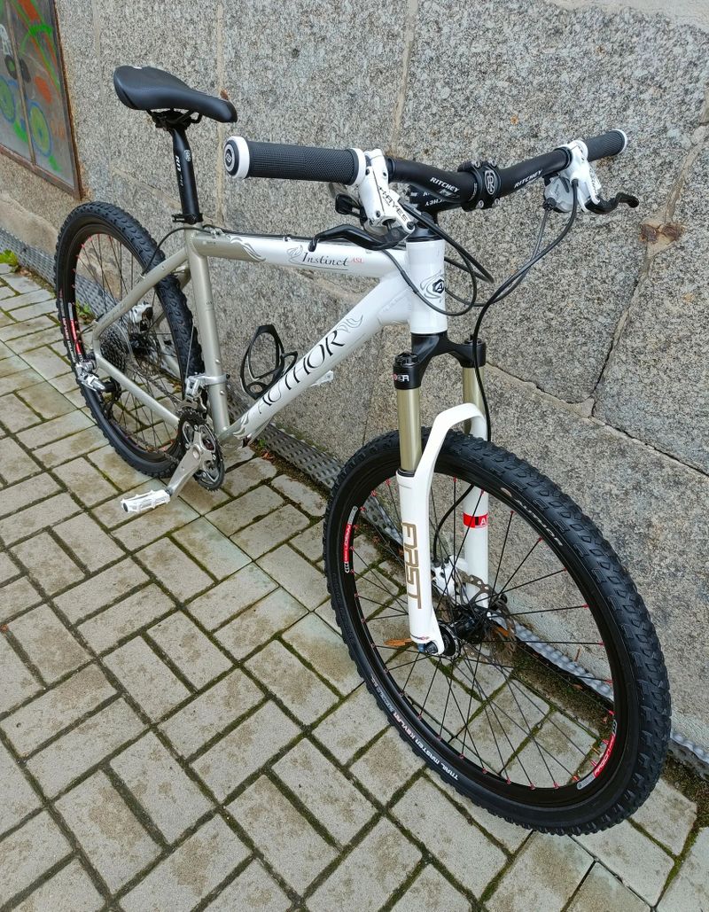 AUTHOR INSTINCT SRAM X7+X9/RST FIRST AIR - VEL.M 17"