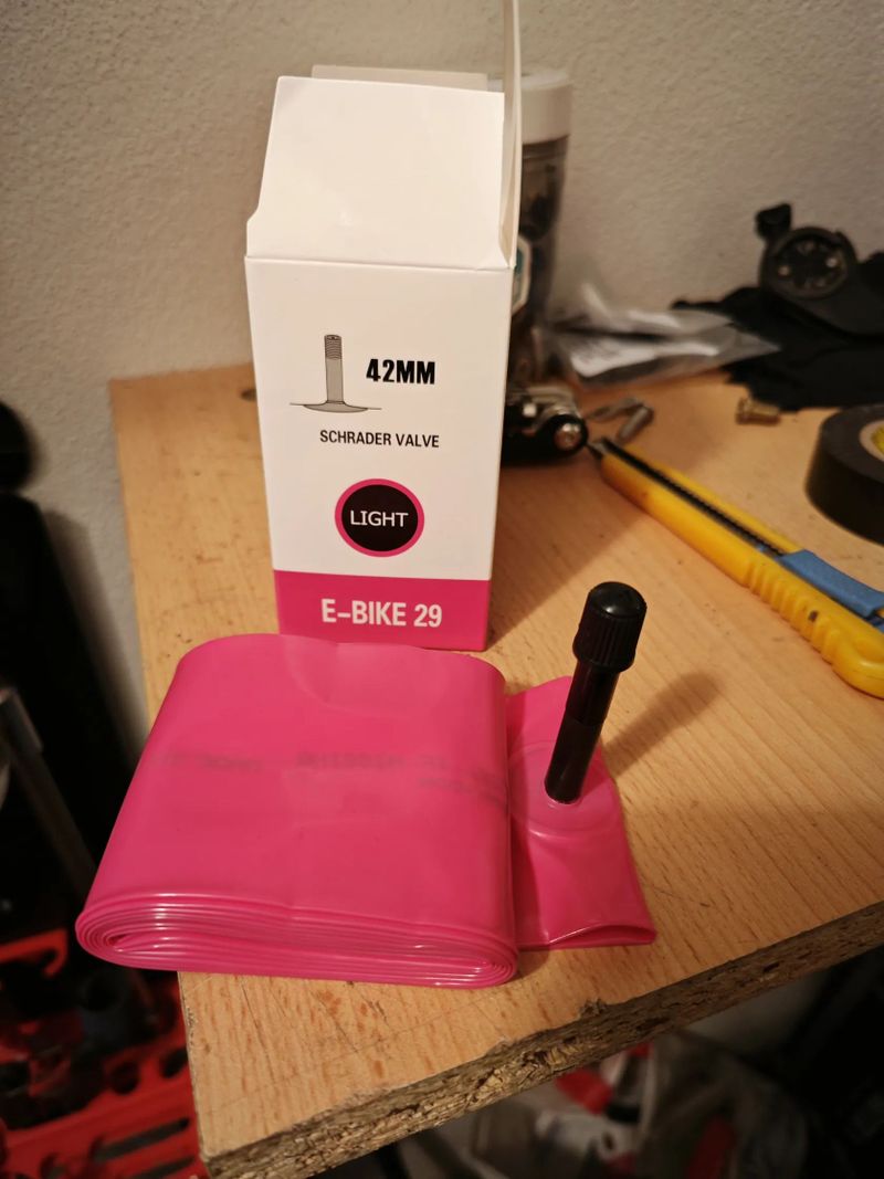 Ultralight duše 29x2,5" - autoventil
