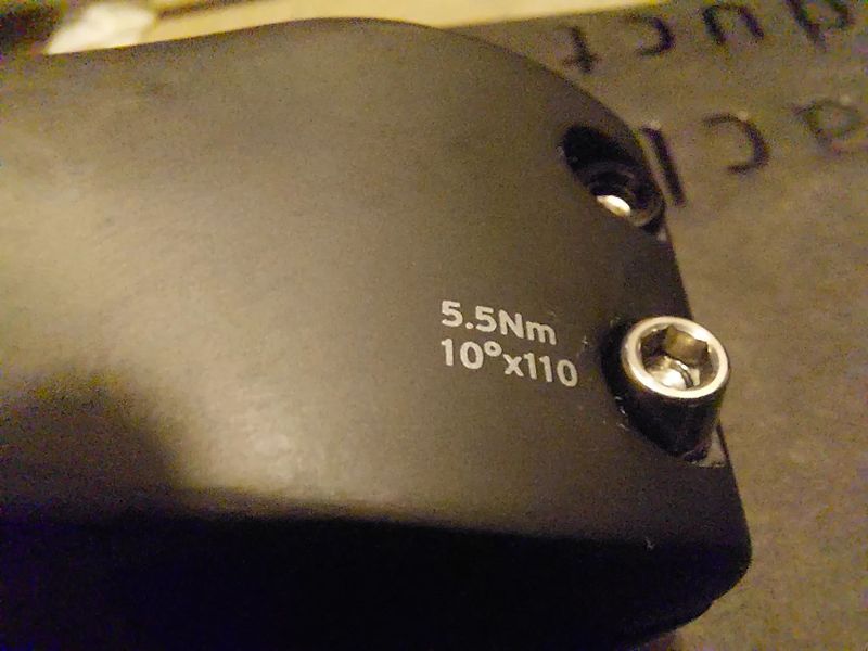 Nový představec Giant Contact SLR AeroLight 110mm/10°