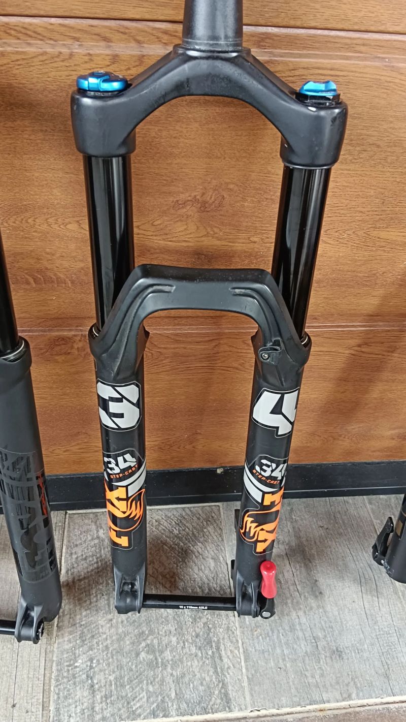 vidlice 29" FOX 34 a RockShox 29" 140mm