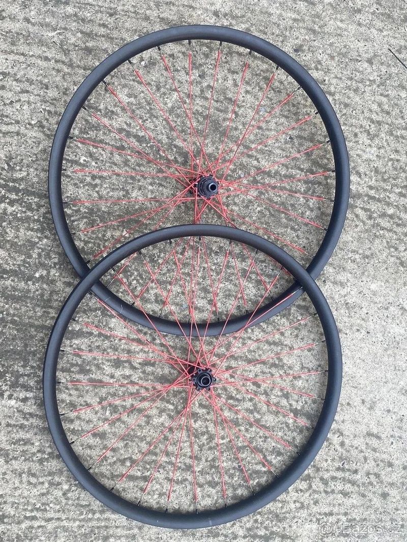 Karbonová kola 1150g, berd spokes (29er / gravel / all-road)