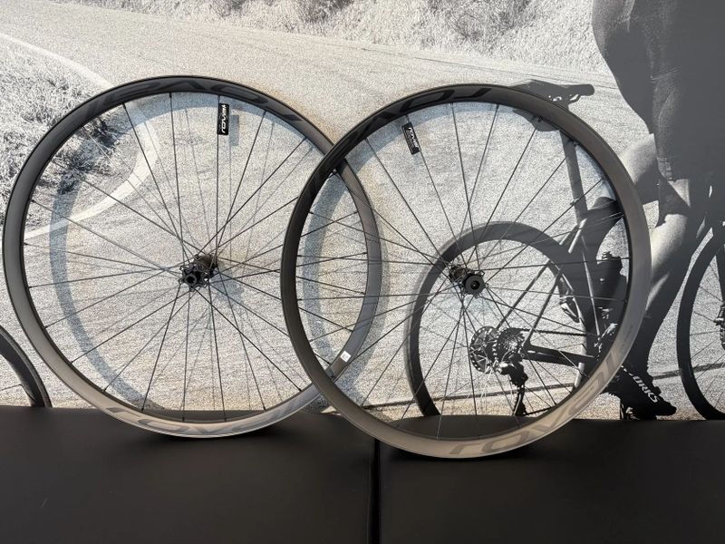Karbonová kola Roval Control SL Sram XD - 1 240 gramů