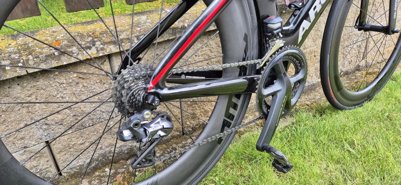 Prodám triatlonové kolo Argon 18 E-119tri, velikost M (Ultegra Di2 + wattmetr)