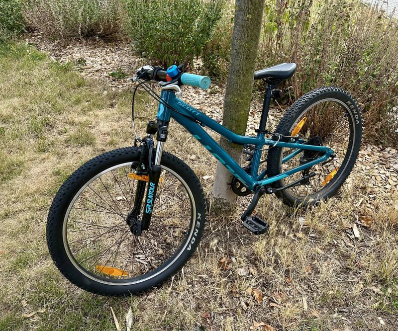 Scott Contessa 24”