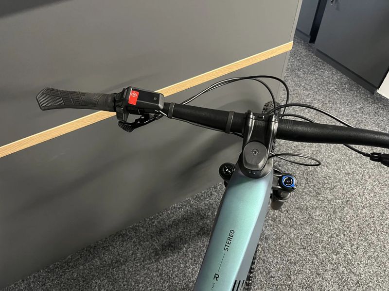 CUBE Stereo Hybrid ONE22 RACE 800 vel.XL 2025 NOVÉ