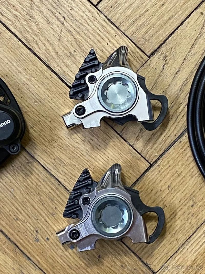 Shimano GRX di2 1x11 hydraulická GRAVEL / silniční sada