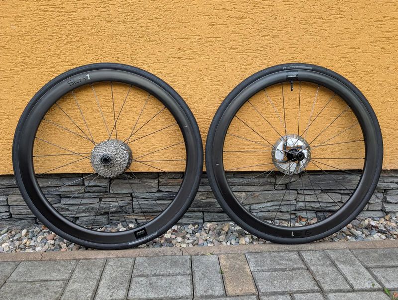 Karbonová kola Giant SLR1 42mm
