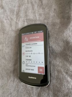 Garmin Edge 1040 + Garmin předsazený držák na horské kolo