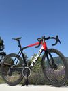 Špičkové závodní kolo Trek Émonda SLR 7 – SRAM Force AXS + wattmetr + Aeolus Pro 5