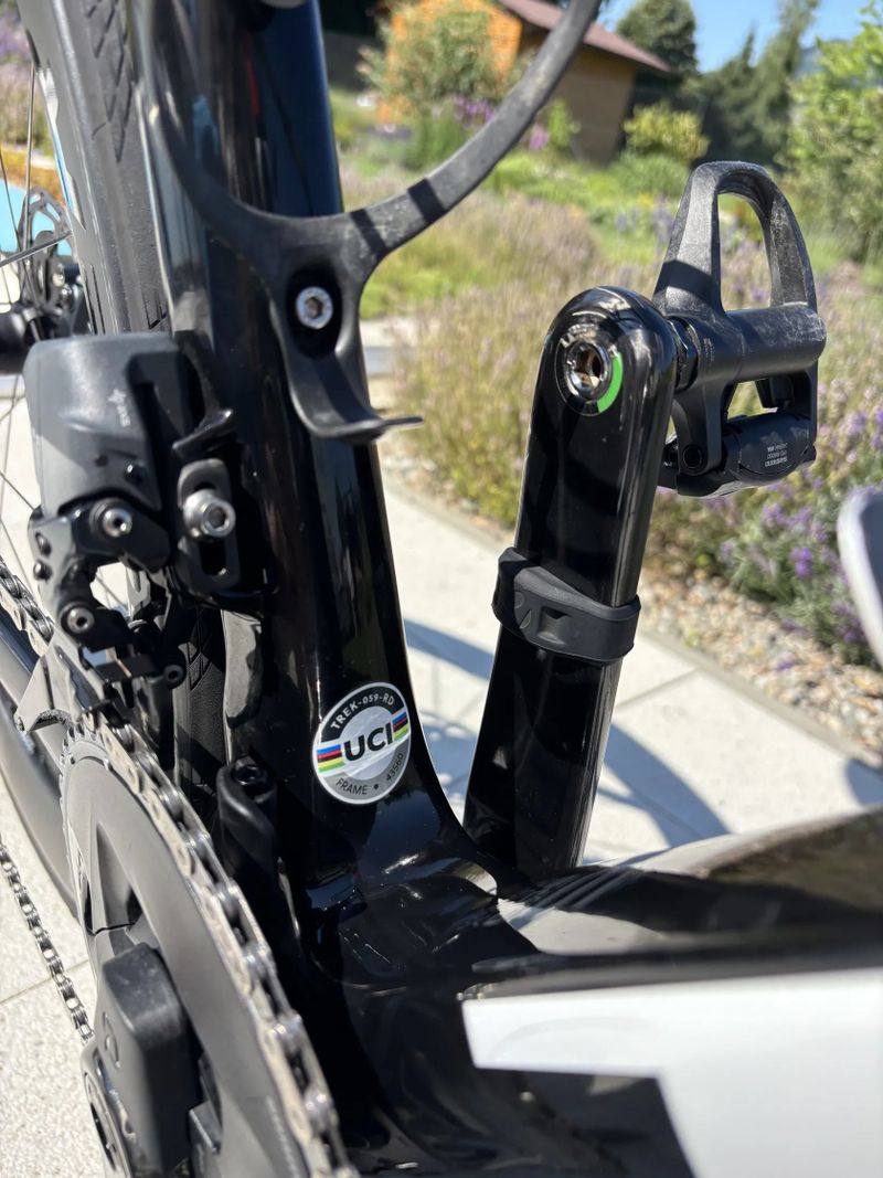 Špičkové závodní kolo Trek Émonda SLR 7 – SRAM Force AXS + wattmetr + Aeolus Pro 5