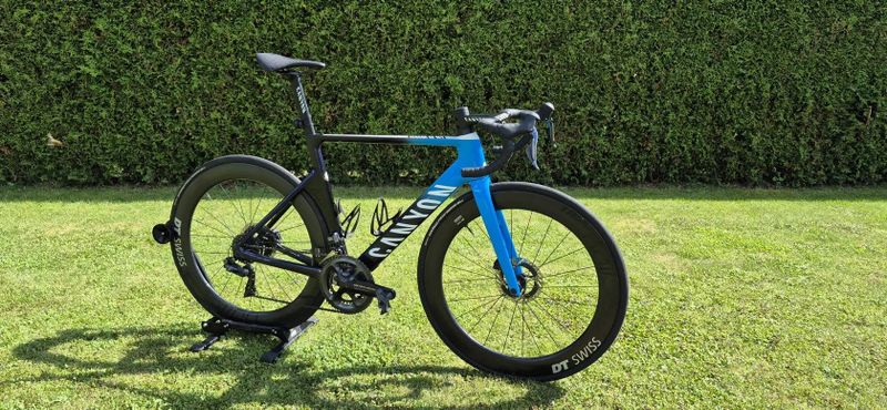 Canyon AEROAD CF SLX Disc 9 DI2 R9100 (nejvyšší řada)