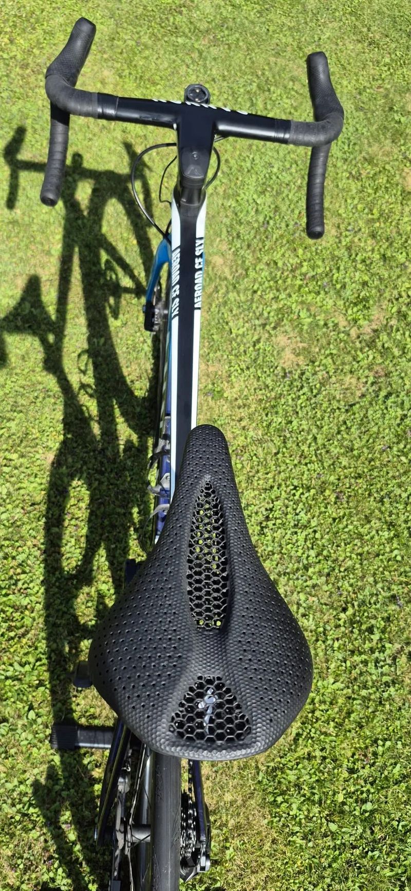 Canyon AEROAD CF SLX Disc 9 DI2 R9100 (nejvyšší řada)