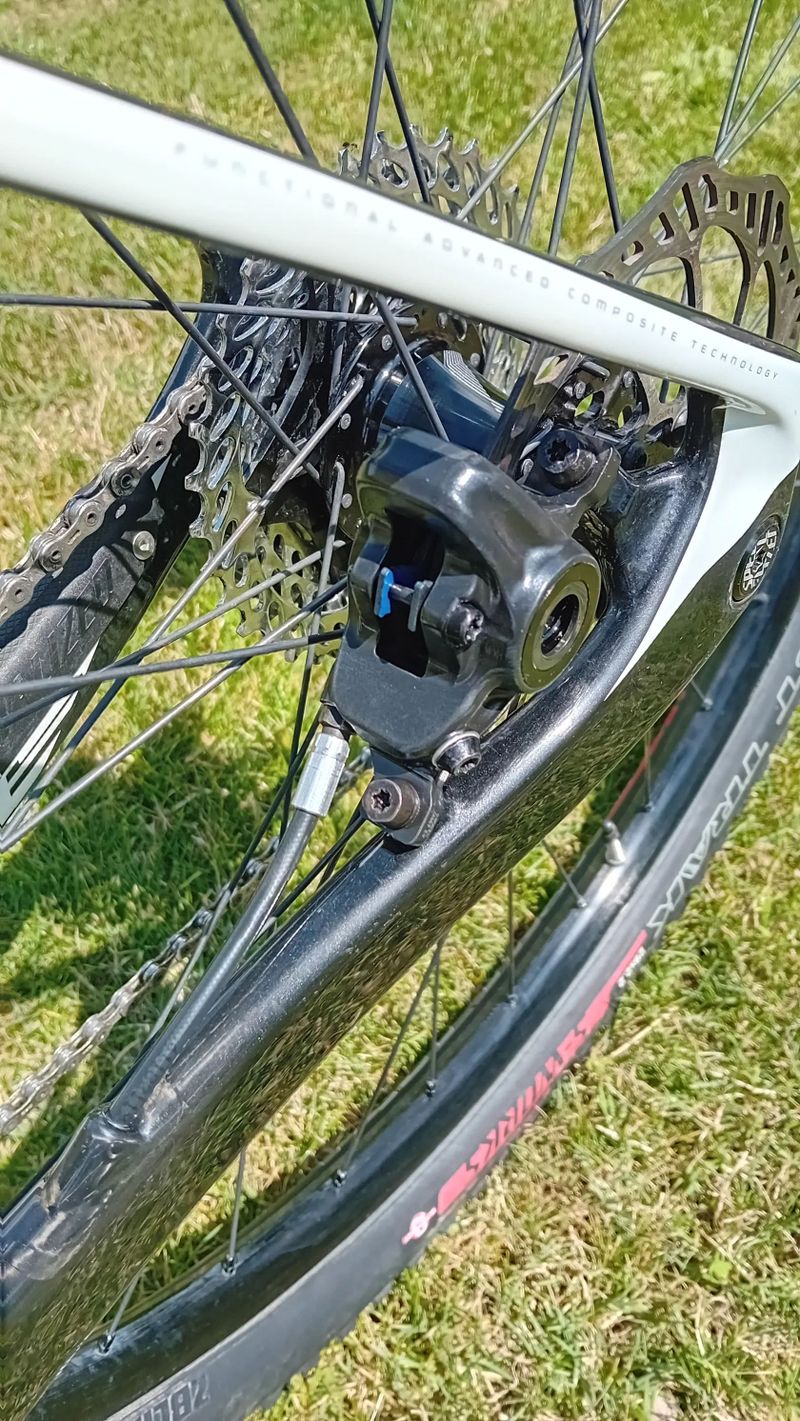 Prodám kolo Specialized StumpJamper 29" carbon