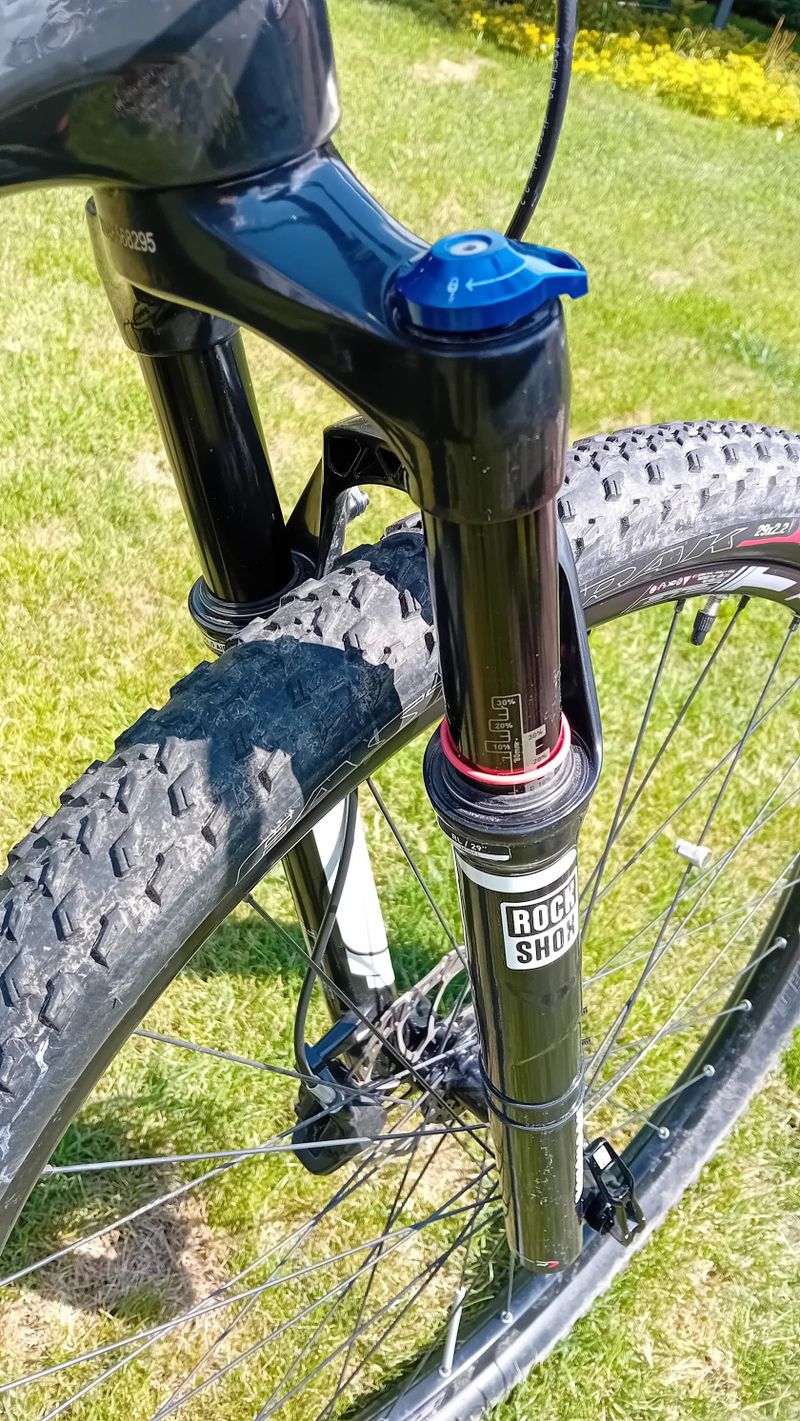 Prodám kolo Specialized StumpJamper 29" carbon