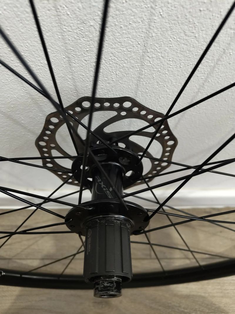 Specialized Axis 