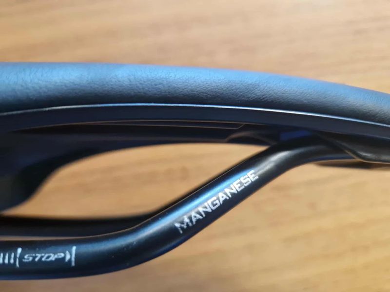 Nové sedlo Selle Italia SLR BOOST Manganese