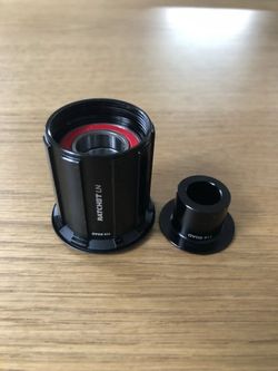 SILNIČNÍ OŘECH DT SWISS RATCHET SHIMANO