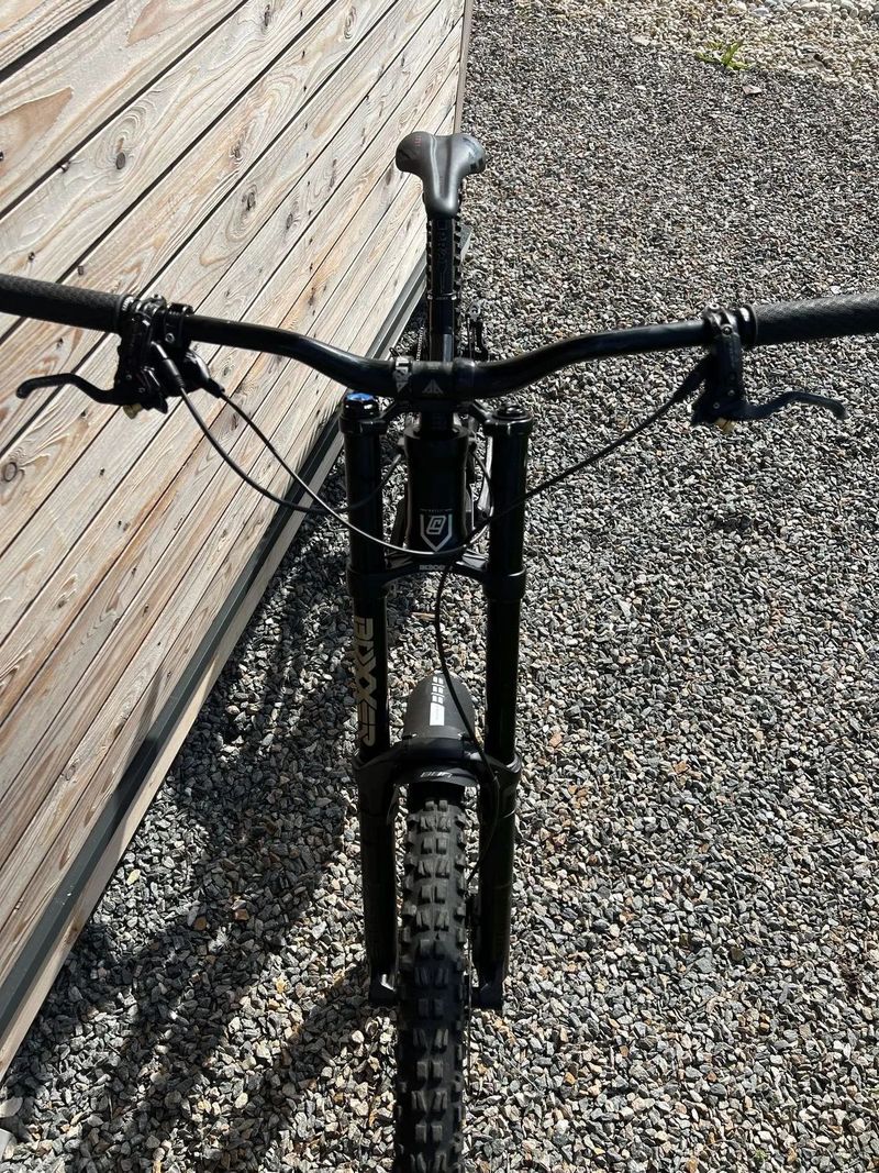 COMMENCAL SUPREME DH V4.2 RACE 650B Black