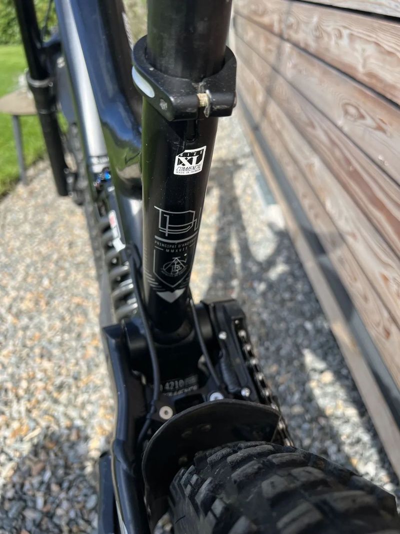 COMMENCAL SUPREME DH V4.2 RACE 650B Black