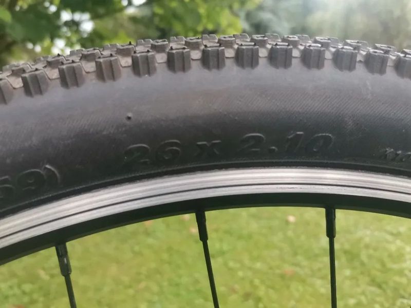 GT Stomper 26