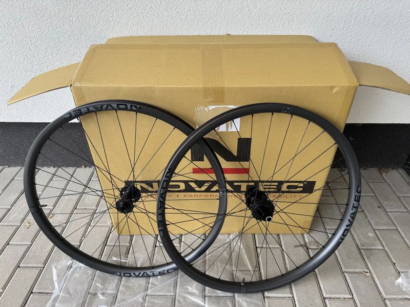 Sada kol NOVATEC M30 carbon 29" - nove